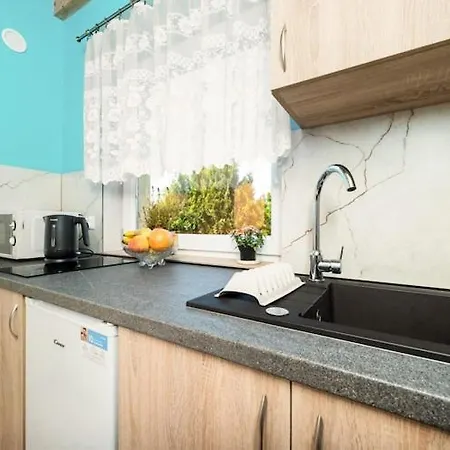 Comfortable Homes With Terraces * ミエルノ