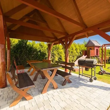 Comfortable Homes With Terraces بيت للعطل ميلنو